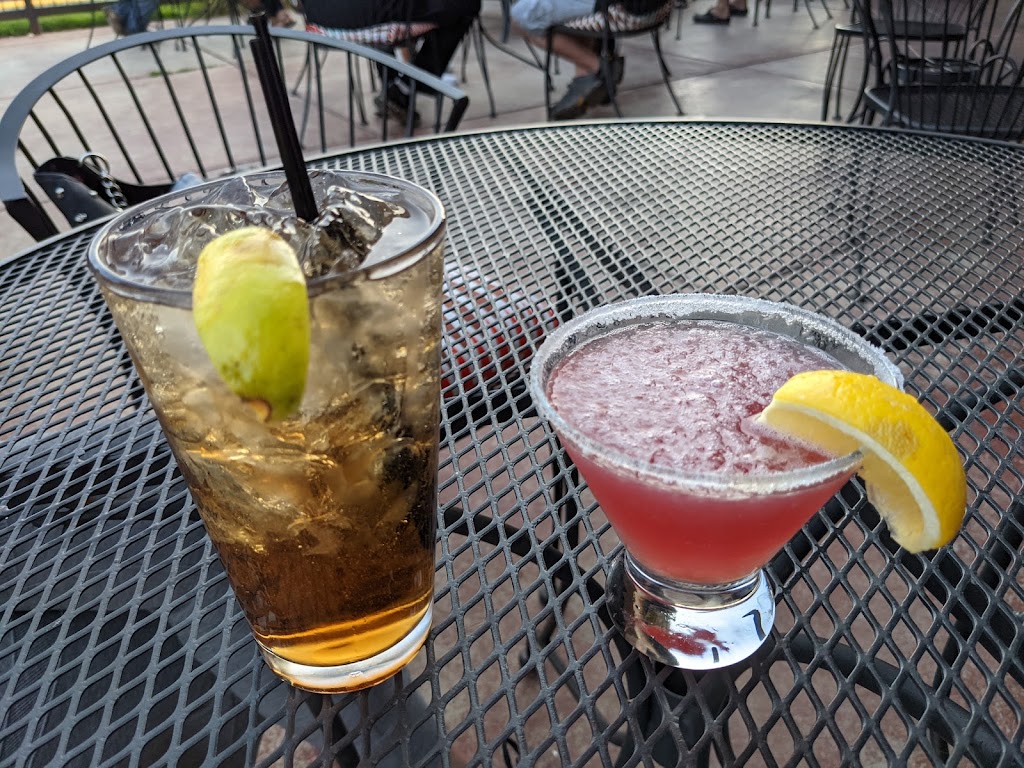 Birdys Sports Bar | restaurant | 12908 US-395, Spokane, WA 99218, USA | 5098639572 OR +1 509-863-9572