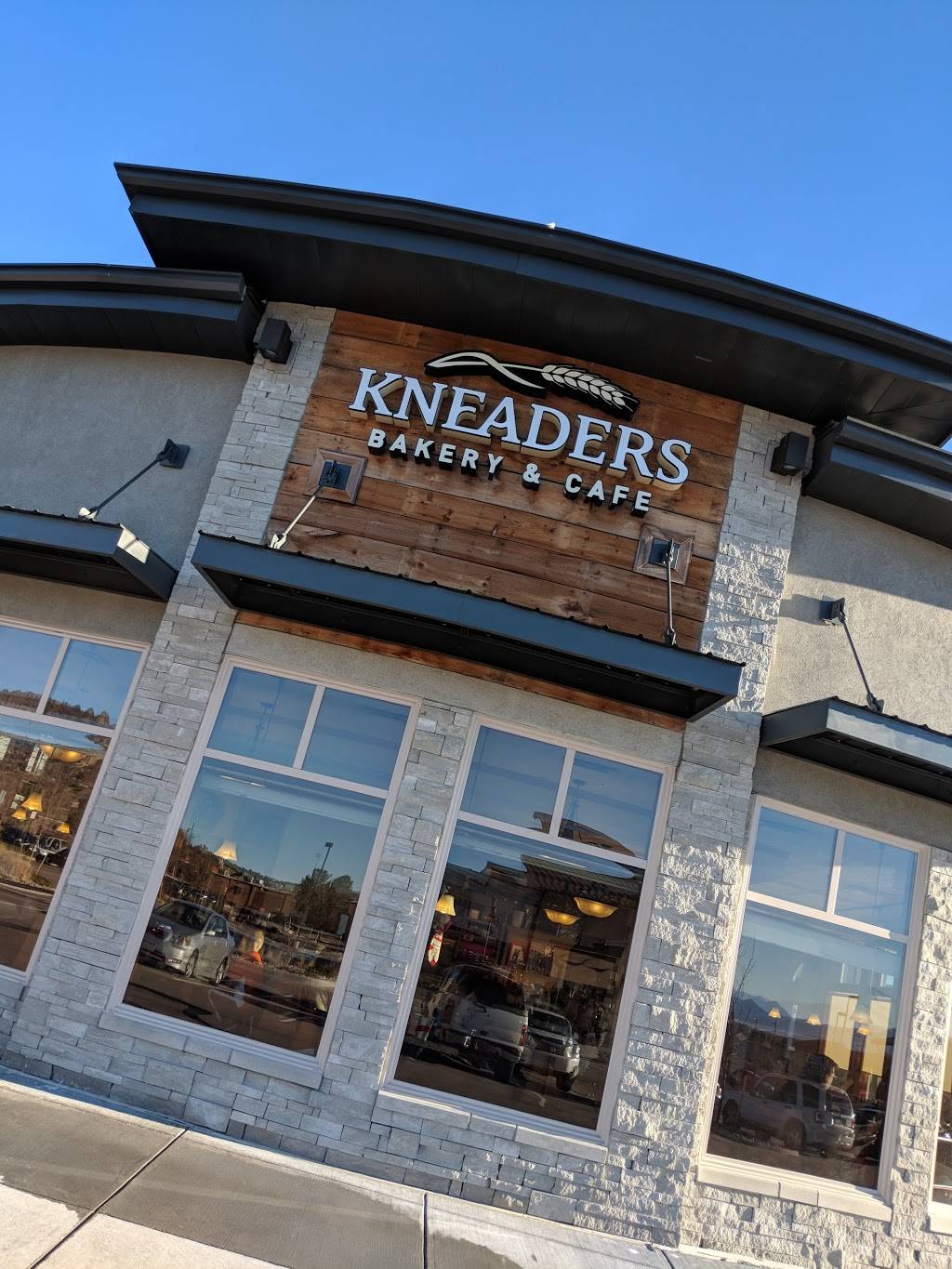 Kneaders Bakery & Cafe | bakery | 826 New Memphis Ct, Castle Rock, CO 80109, USA | 7209744821 OR +1 720-974-4821