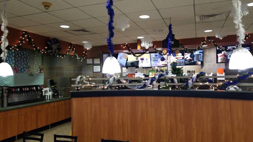 McDonalds | cafe | 932 Center Ave, Elburn, IL 60119, USA | 6303655915 OR +1 630-365-5915