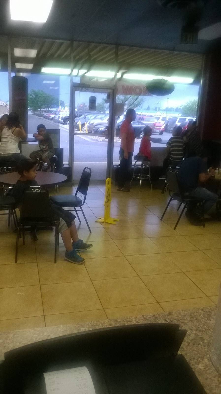 Que Pizza | restaurant | 693 Peoria St, Aurora, CO 80011, USA | 3033405849 OR +1 303-340-5849