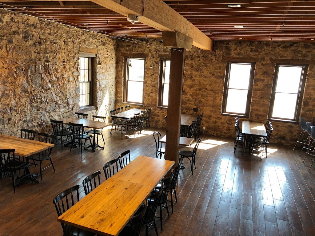 R Wine Bar & Kitchen | restaurant | 322 E 8th St, Sioux Falls, SD 57103, USA | 6052710814 OR +1 605-271-0814