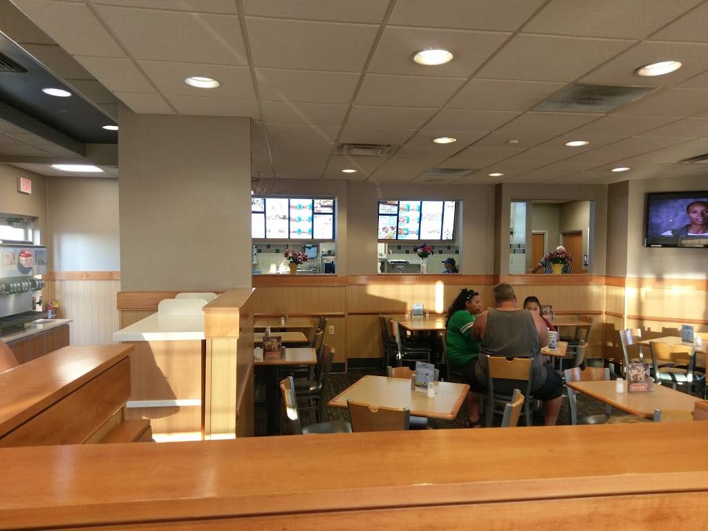 Culvers | restaurant | 23180 Volbrecht Rd, Crete, IL 60417, USA | 7088981684 OR +1 708-898-1684