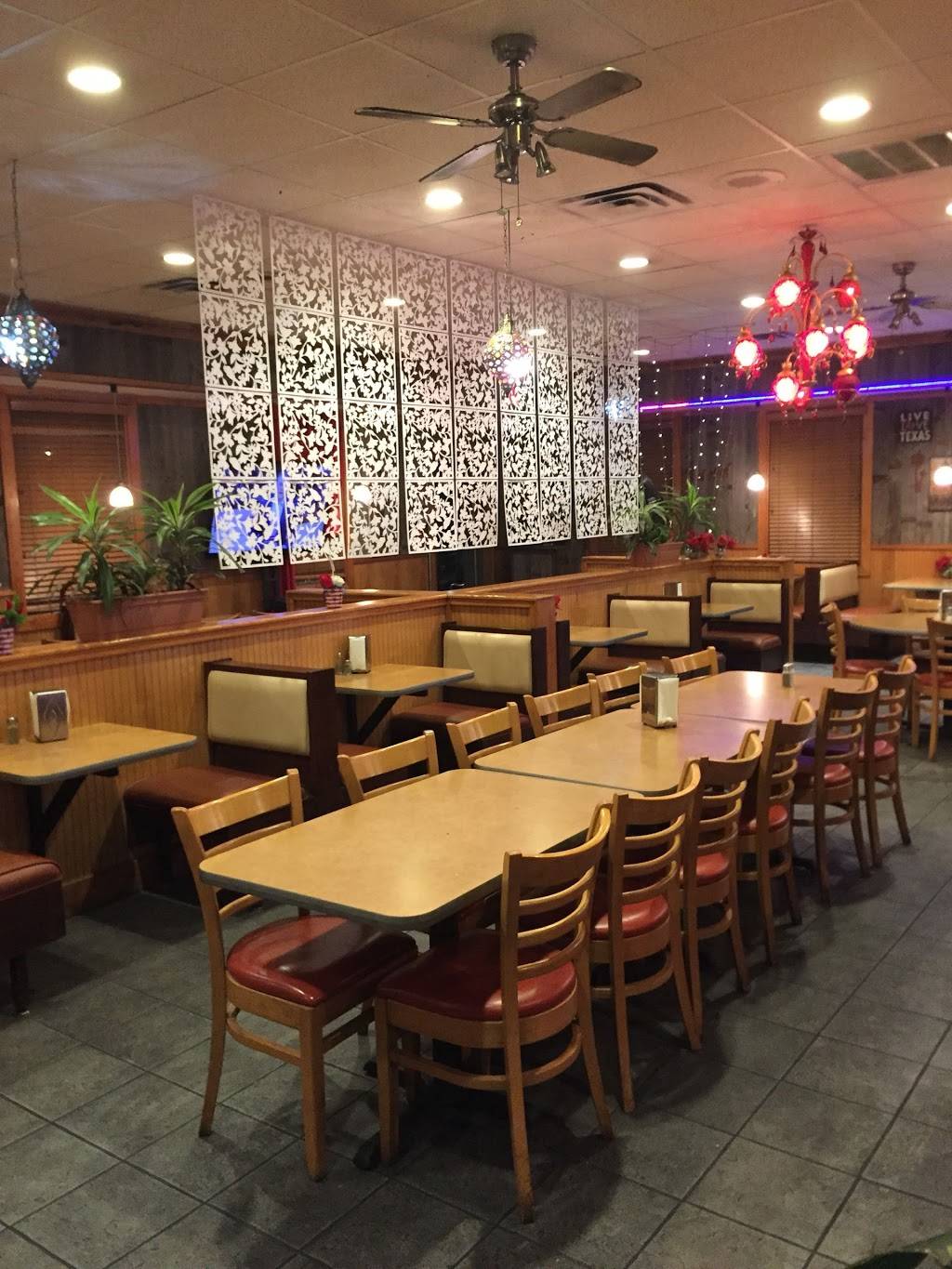 Fatoush Mediterranean Grill & Hookah Cafe | restaurant | 1418, 16310 Farm to Market Rd 529, Houston, TX 77095, USA | 8325937771 OR +1 832-593-7771