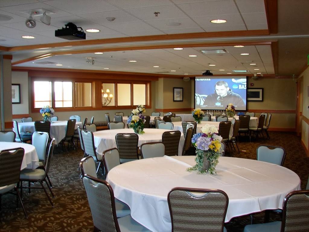 Ashburys At Boughton Ridge | restaurant | 335 E Boughton Rd, Bolingbrook, IL 60440, USA | 6307392377 OR +1 630-739-2377