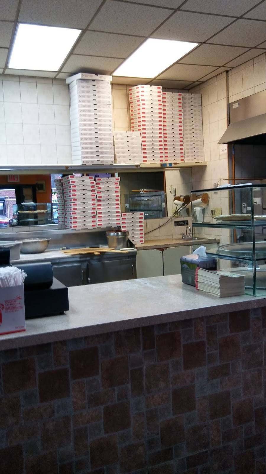 Sorrentos | restaurant | 3891 Sedgwick Ave, Bronx, NY 10463, USA | 7187964148 OR +1 718-796-4148