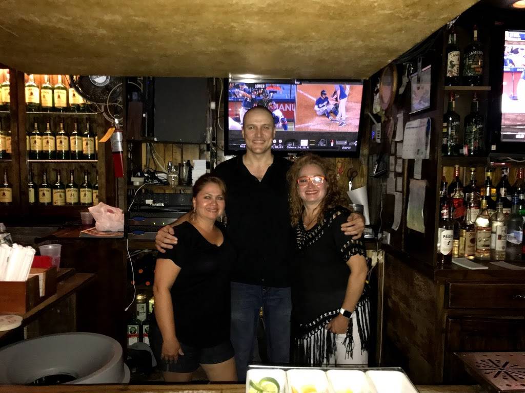 Peter Dillons Pub | restaurant | 2 E 36th St, New York, NY 10016, USA | 2123004091 OR +1 212-300-4091