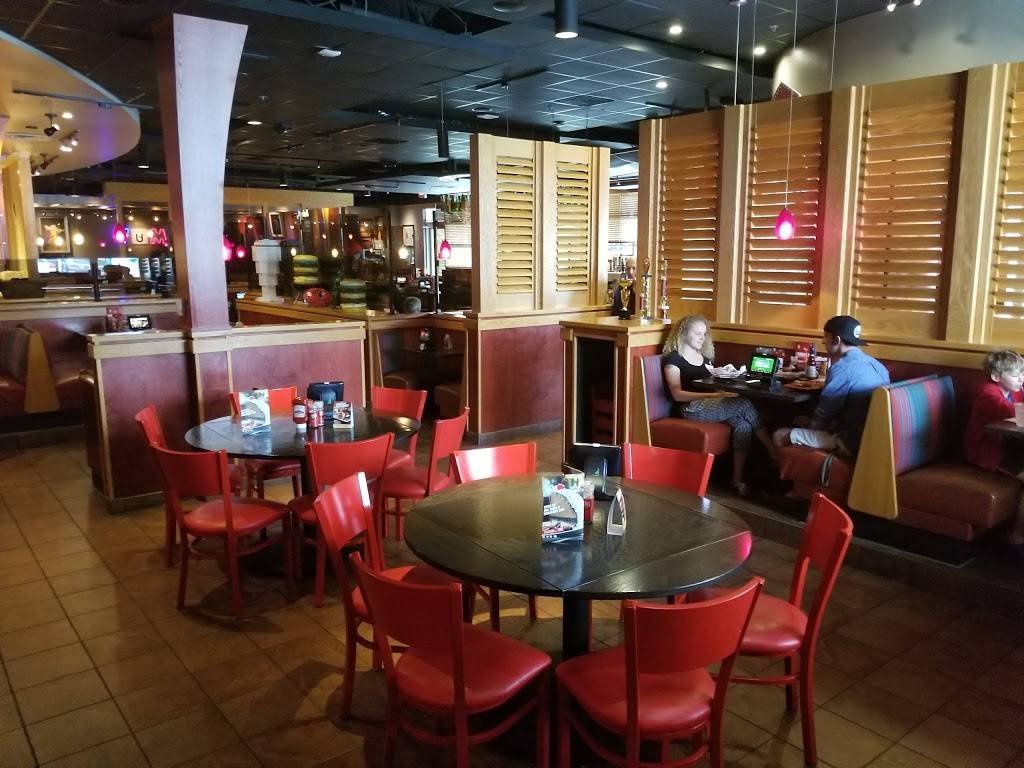 Red Robin Gourmet Burgers and Brews | restaurant | 5537 S Williamson Blvd, Port Orange, FL 32128, USA | 3863221570 OR +1 386-322-1570