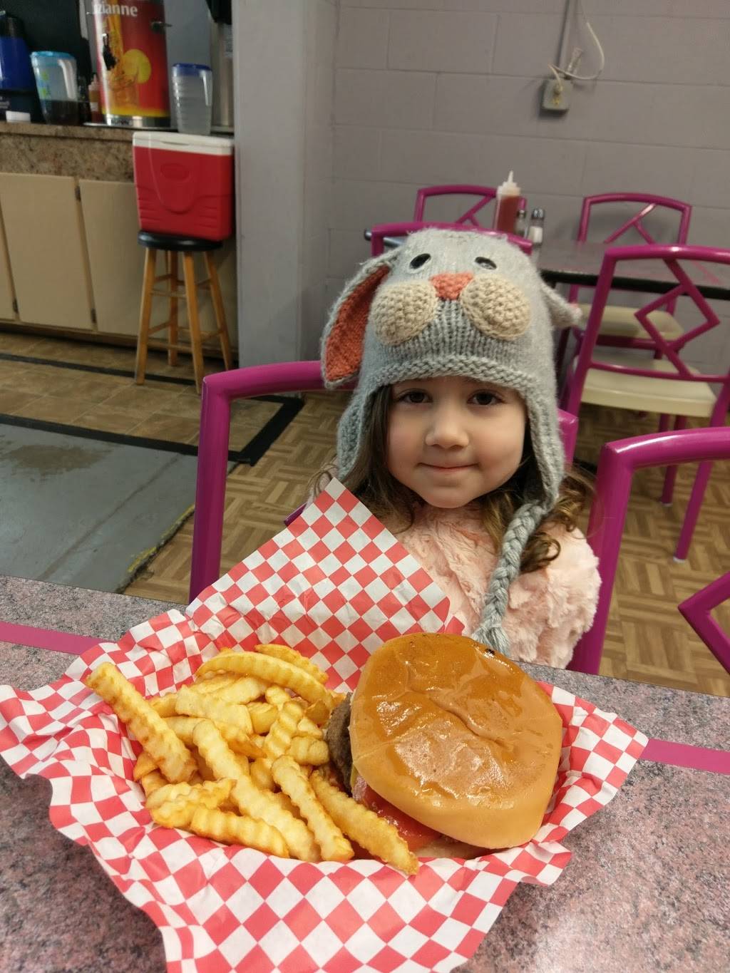 Robbies Grill | restaurant | 571 State Rd S-28-12 #557, Camden, SC 29020, USA | 8034321997 OR +1 803-432-1997