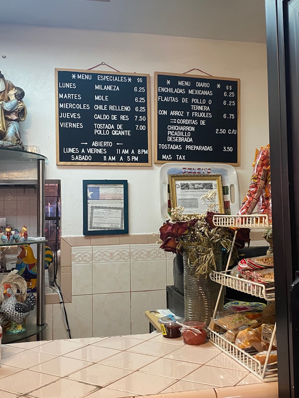 Delcys Taqueria Y Loncheria | restaurant | 3201 Santa Maria Ave, Laredo, TX 78040, USA | 9567258372 OR +1 956-725-8372