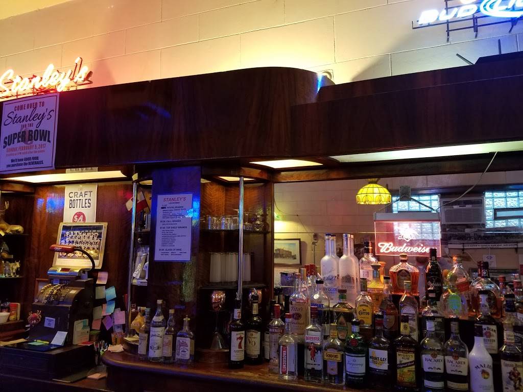 Stanleys | restaurant | 4258 S Ashland Ave, Chicago, IL 60609, USA | 7739270033 OR +1 773-927-0033