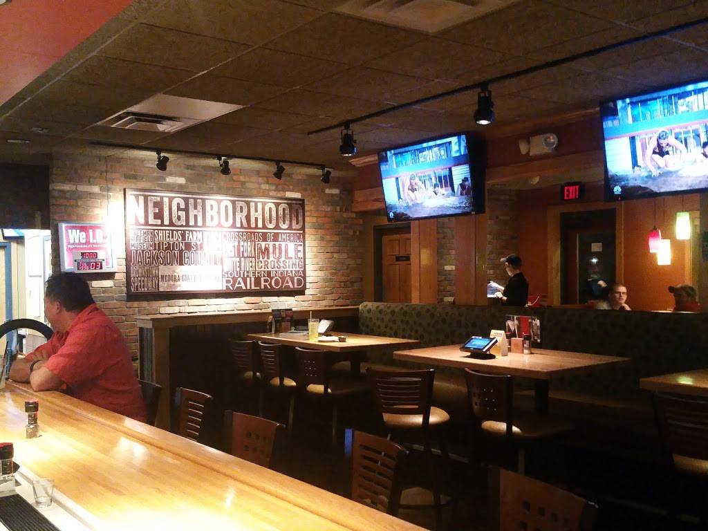 Applebees Grill + Bar | restaurant | 1705 E Tipton St, Seymour, IN 47274, USA | 8125241585 OR +1 812-524-1585