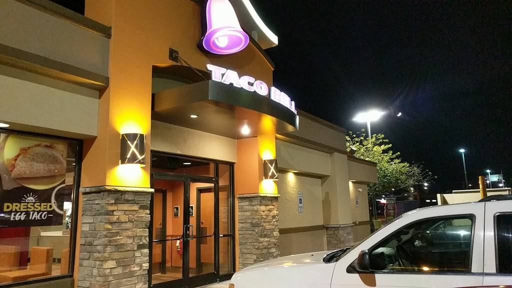 Taco Bell | meal takeaway | 7414 Kingston Pike, Knoxville, TN 37919, USA | 8655846172 OR +1 865-584-6172