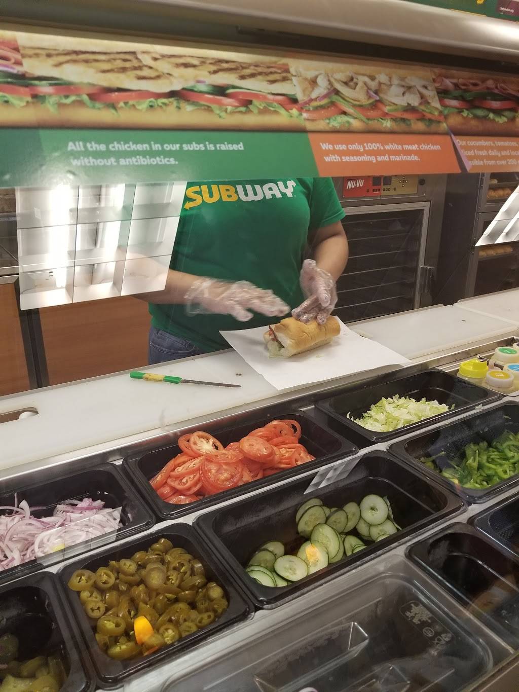 Subway Restaurants | restaurant | Leetsdale Center, 560 S Holly St #3, Denver, CO 80246, USA | 3033993933 OR +1 303-399-3933