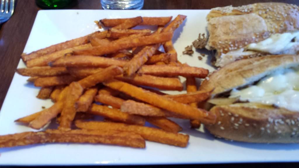 The Brick | restaurant | One Bethlehem Plaza, 1 W Broad St #100, Bethlehem, PA 18018, USA | 6104191141 OR +1 610-419-1141