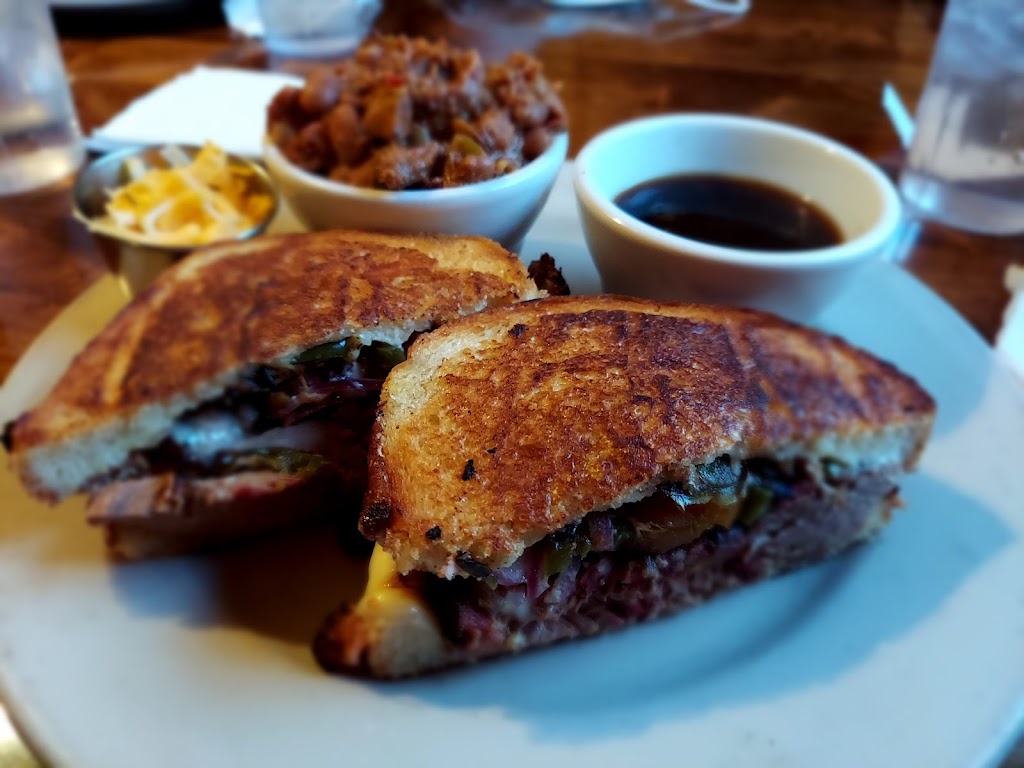 Back Porch Bar & Grill | restaurant | 605 N 5th St, Jacksonville, OR 97530, USA | 5418998821 OR +1 541-899-8821