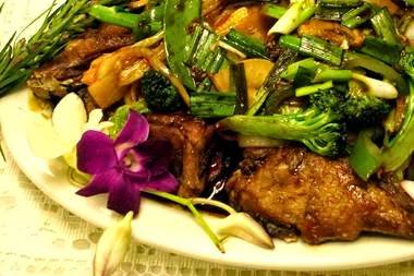 Bangkok Crossing | restaurant | 620 Woodward Ave, Detroit, MI 48226, USA | 3139613861 OR +1 313-961-3861