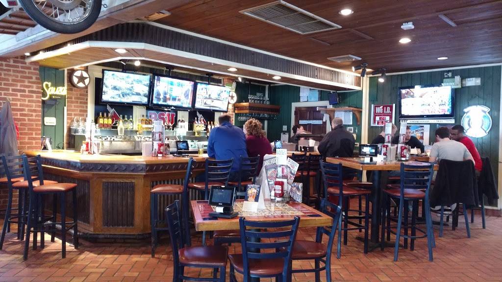 Chilis Grill & Bar | meal takeaway | 809 W McGalliard Rd, Muncie, IN 47303, USA | 7652878741 OR +1 765-287-8741