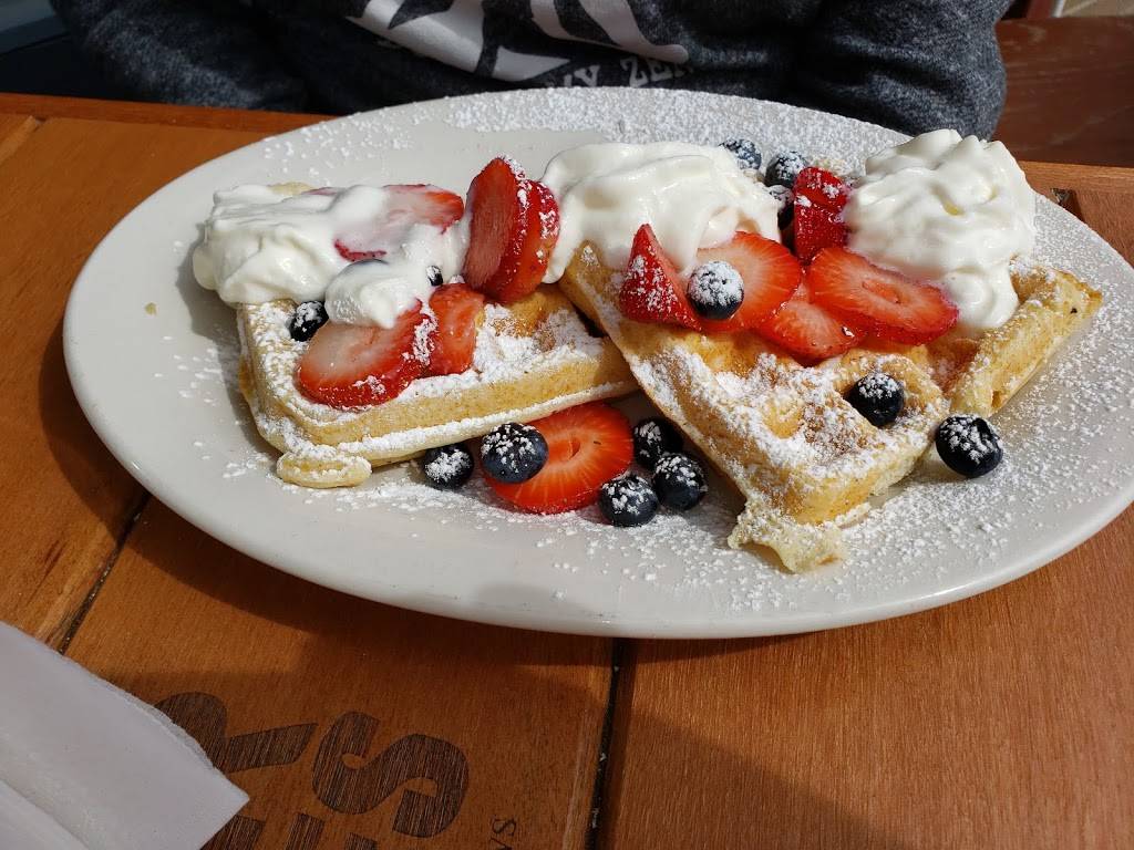 Beer Bellies | restaurant | 109 Market St, Wilmington, NC 28401, USA | 9108335509 OR +1 910-833-5509