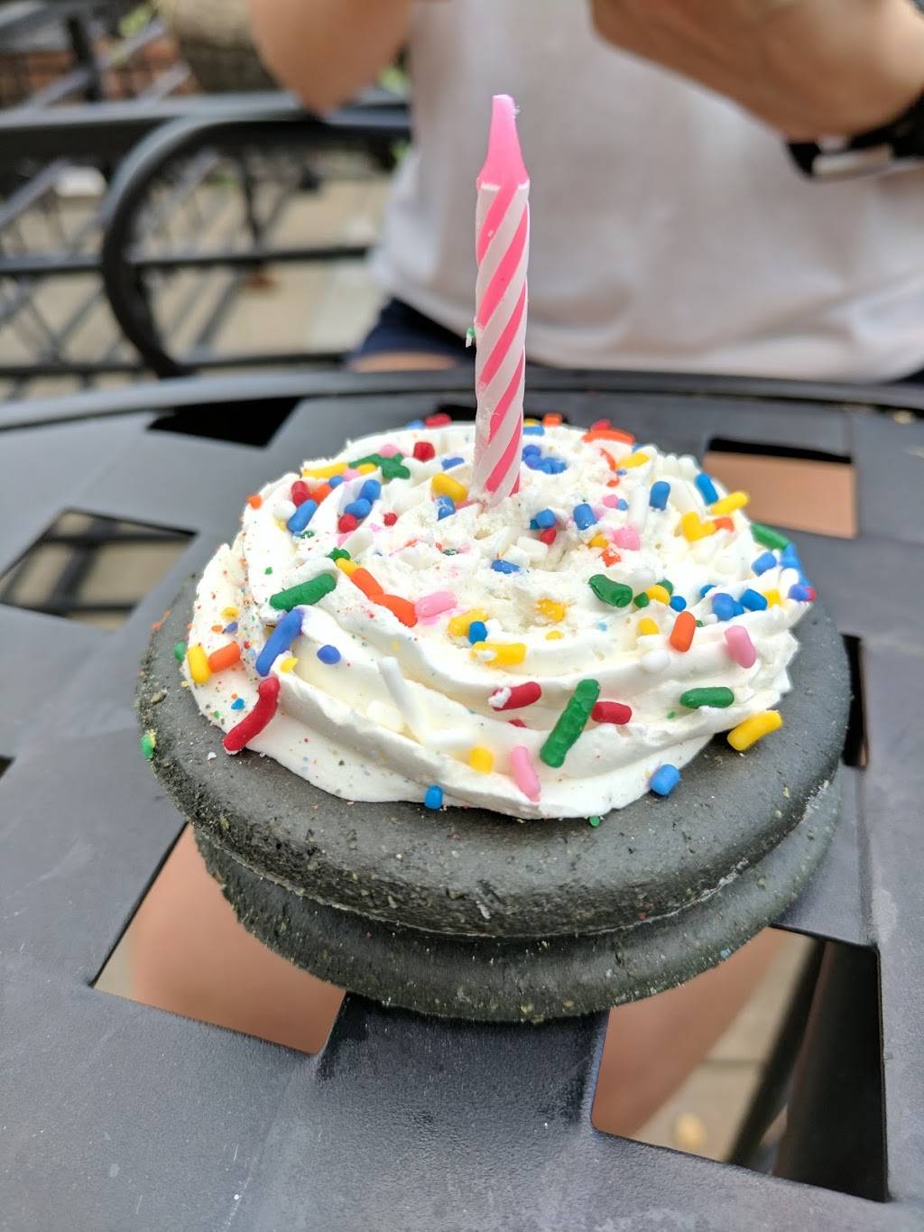 Harveys Restaurant and Bar | restaurant | 14 Phila St, Saratoga Springs, NY 12866, USA | 5185830003 OR +1 518-583-0003