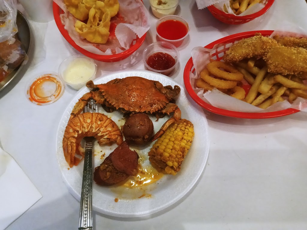 The Krab Trap | restaurant | 1450 N Cole St, Lima, OH 45801, USA | 5672892032 OR +1 567-289-2032