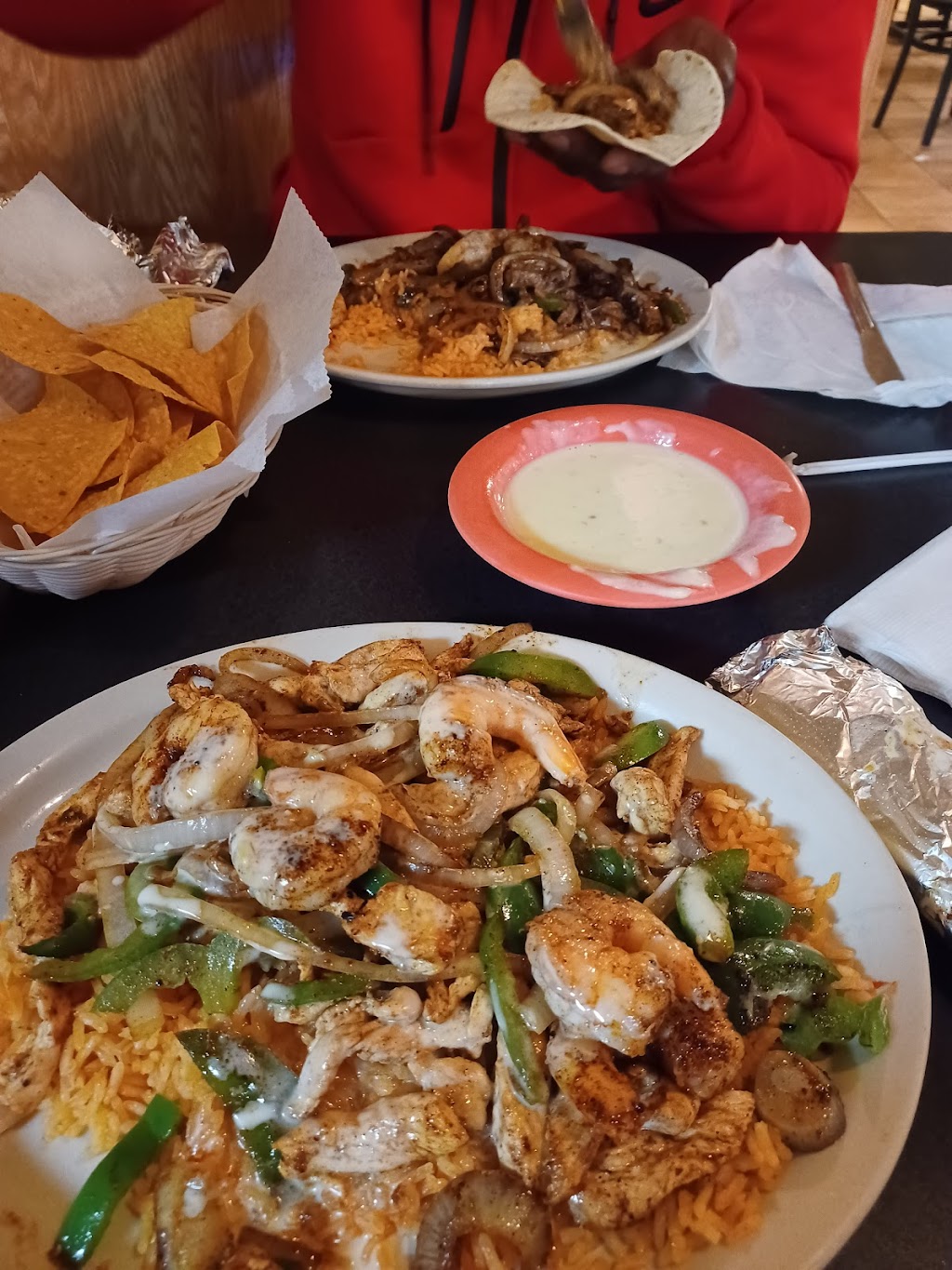 Señor Tequila | restaurant | 2000 S University Ave, Little Rock, AR 72204, USA | 5016604413 OR +1 501-660-4413