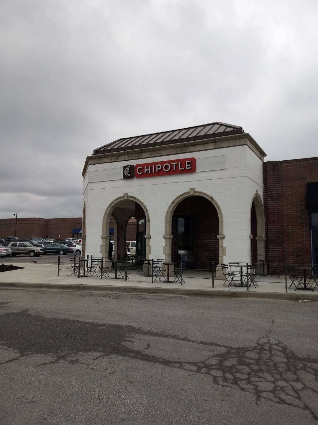 Chipotle Mexican Grill | restaurant | 6314 N Chatham Ave, Kansas City, MO 64151, USA | 8165840603 OR +1 816-584-0603