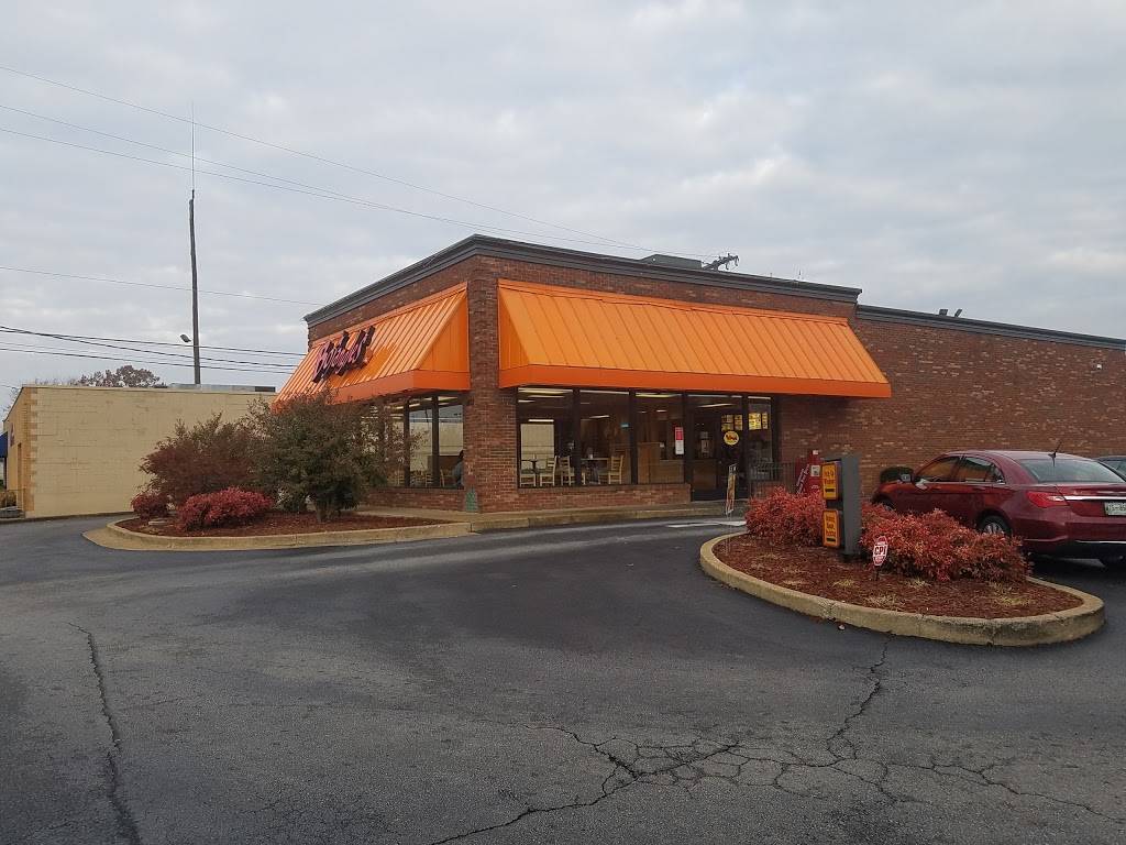 Bojangles Famous Chicken n Biscuits | restaurant | 1803 E 23rd St, Chattanooga, TN 37404, USA | 4236227661 OR +1 423-622-7661