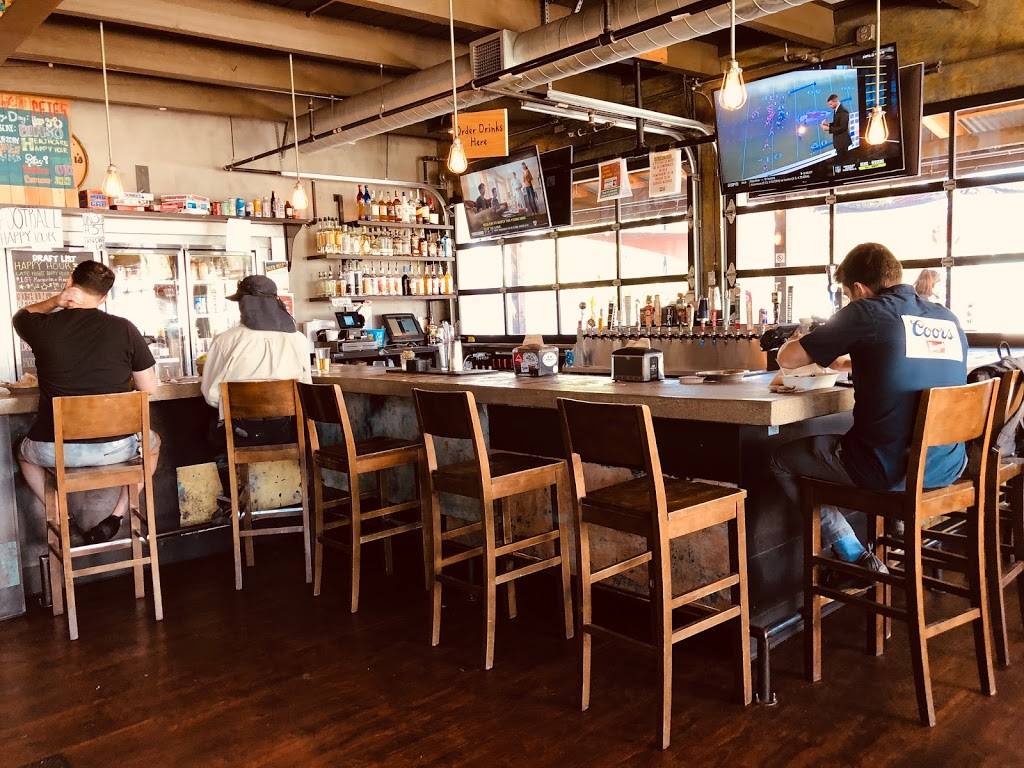 Illegal Petes South Broadway | restaurant | 270 S Broadway, Denver, CO 80209, USA | 7202875233 OR +1 720-287-5233