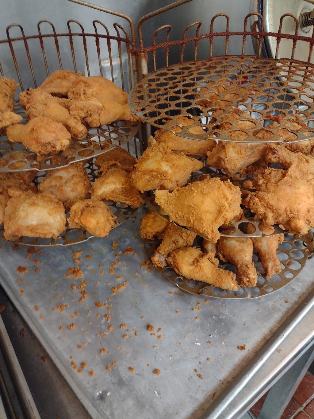 KFC | restaurant | 1711 S Gregg St, Big Spring, TX 79720, USA | 4322713779 OR +1 432-271-3779