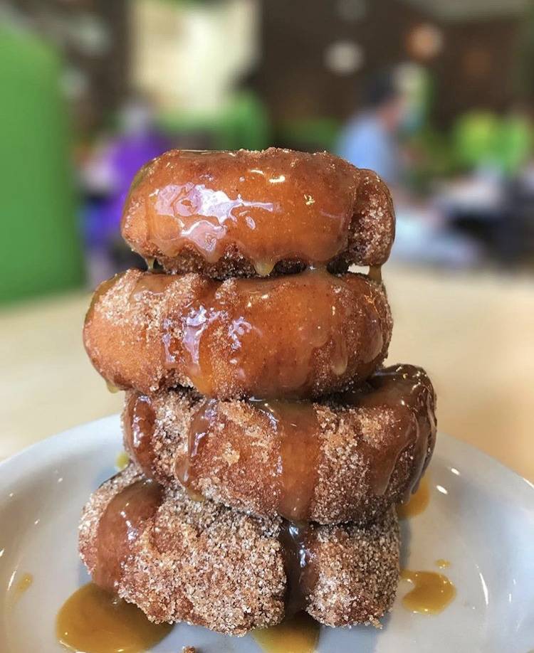 The Toasted Yolk Cafe | restaurant | 2110 Town Square Pl, Sugar Land, TX 77479, USA | 8325320445 OR +1 832-532-0445