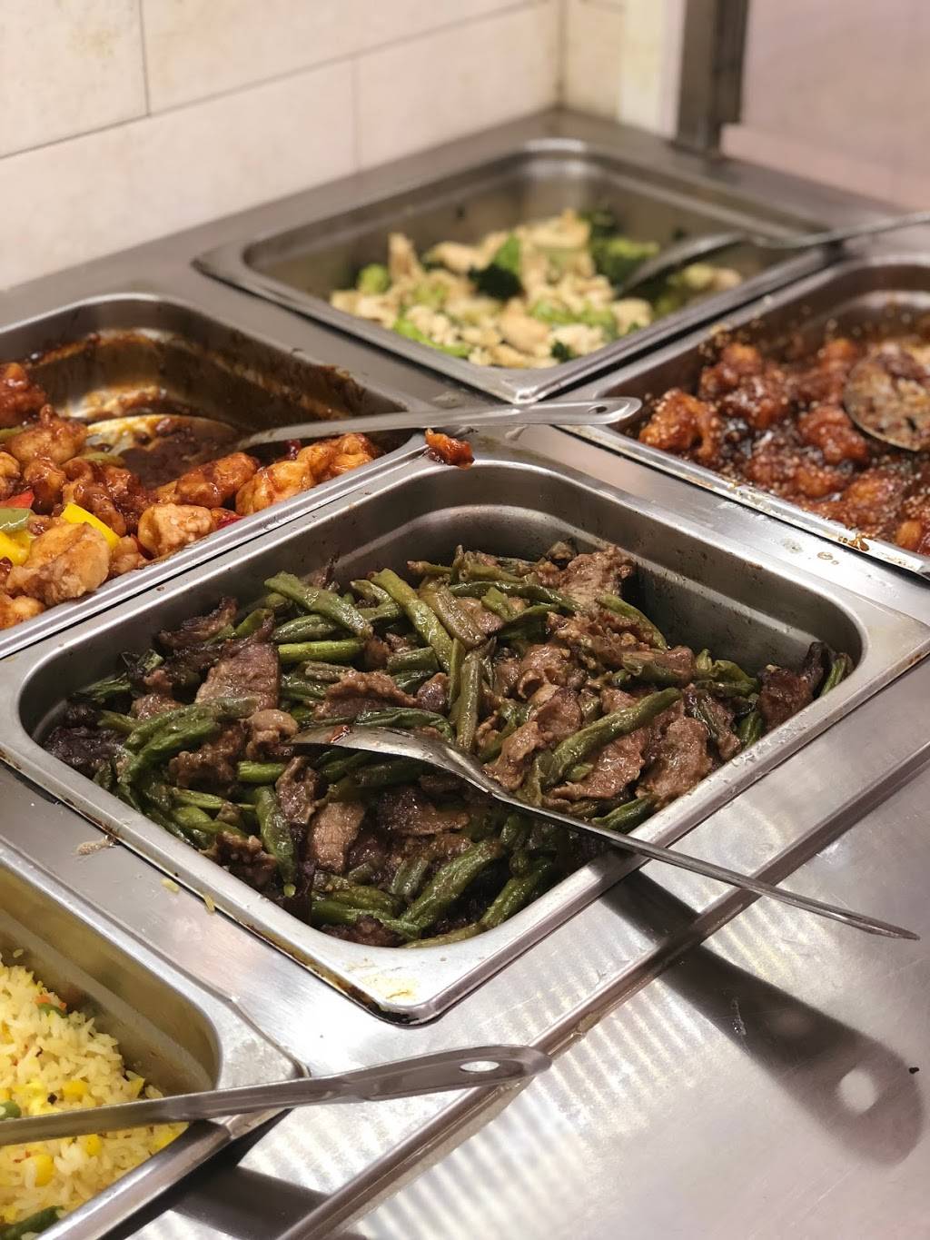 Greenfelds | meal takeaway | 128 Lee Ave, Brooklyn, NY 11211, USA | 7188523900 OR +1 718-852-3900