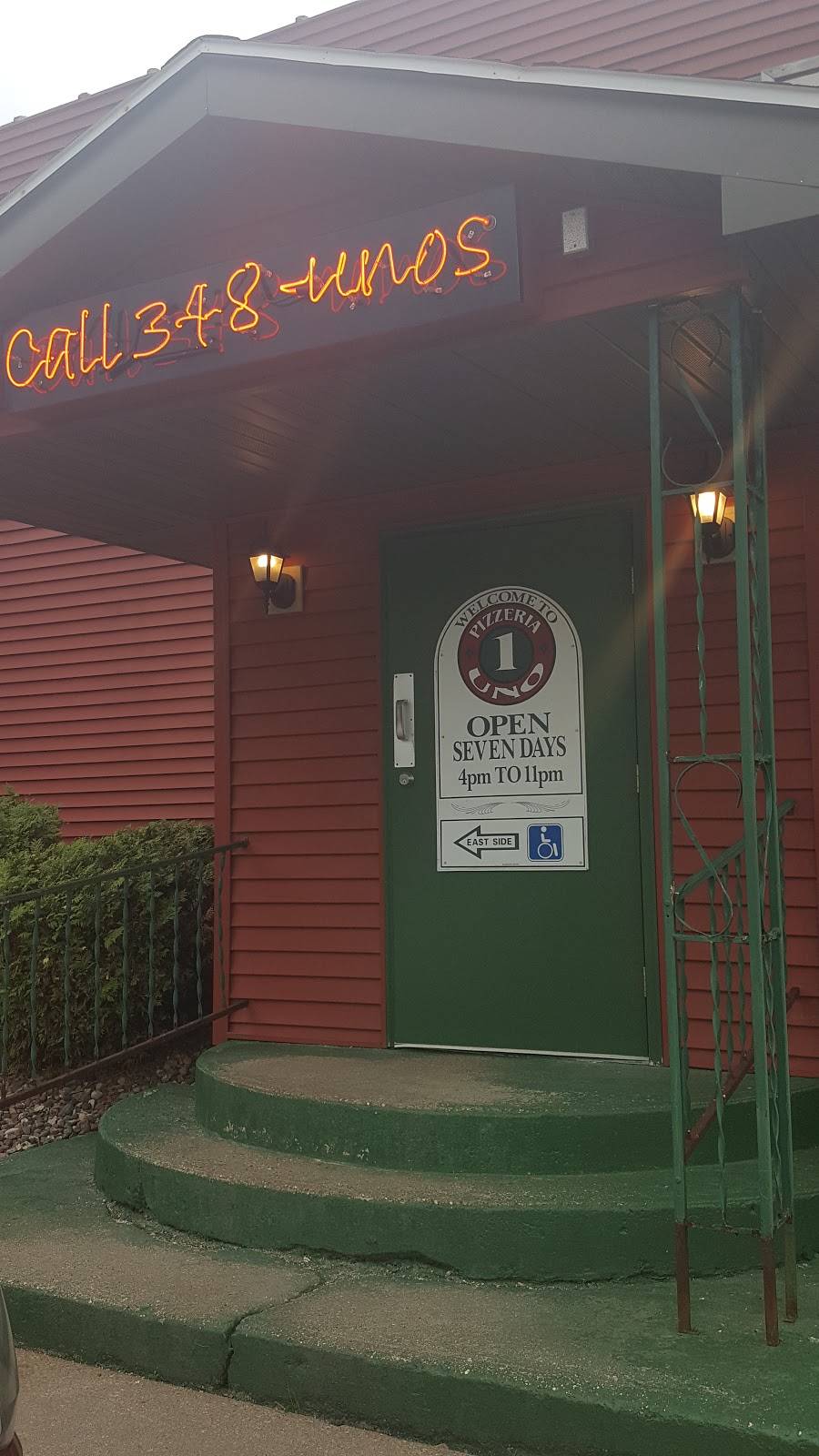 Pizzeria Uno | restaurant | 155 US-151 BUS, Platteville, WI 53818, USA | 6083487808 OR +1 608-348-7808