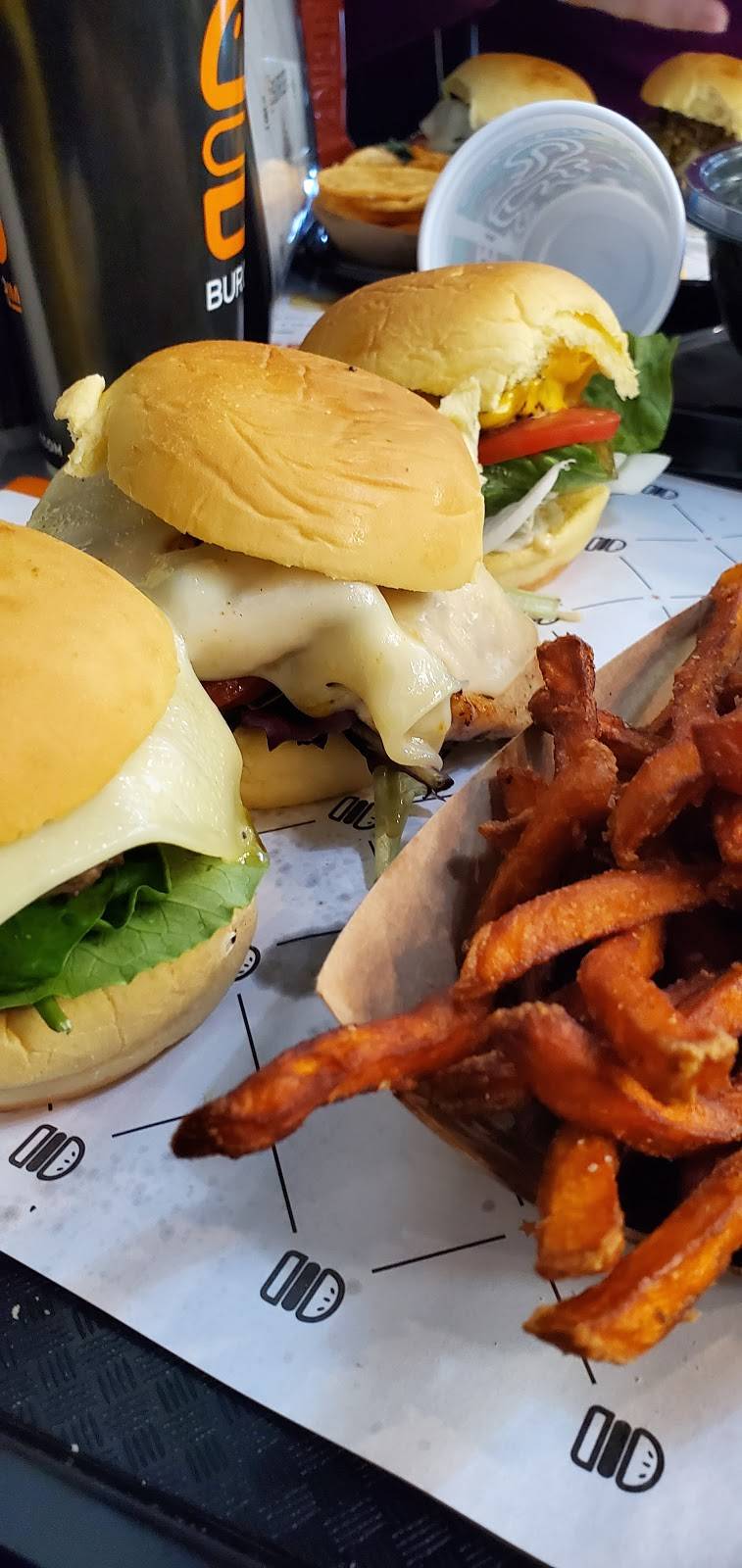 Burgerim Gourmet Burgers | restaurant | 319 E Big Beaver Rd, Troy, MI 48083, USA | 2488175404 OR +1 248-817-5404