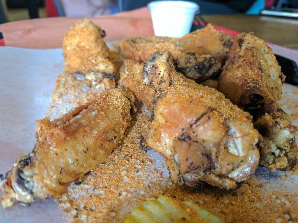 Black Hog BBQ Bar | restaurant | 118 S Market St, Frederick, MD 21701, USA | 3016629090 OR +1 301-662-9090