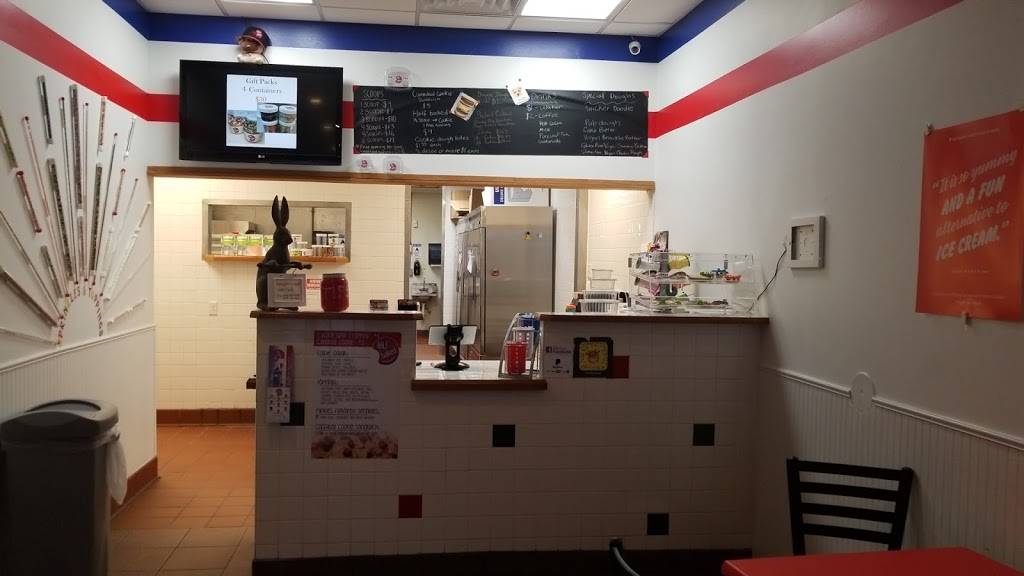 HB Cookie Dough Company | bakery | 17409 Chesterfield Airport Rd suite a, Chesterfield, MO 63005, USA | 6363457554 OR +1 636-345-7554