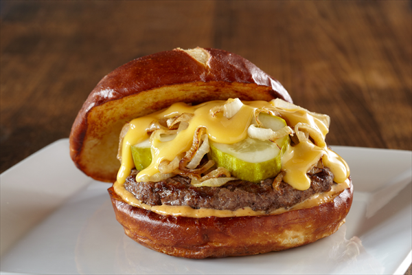 Home Run Inn Pizza | meal delivery | 7521 Lemont Rd, Darien, IL 60561, USA | 6307399696 OR +1 630-739-9696