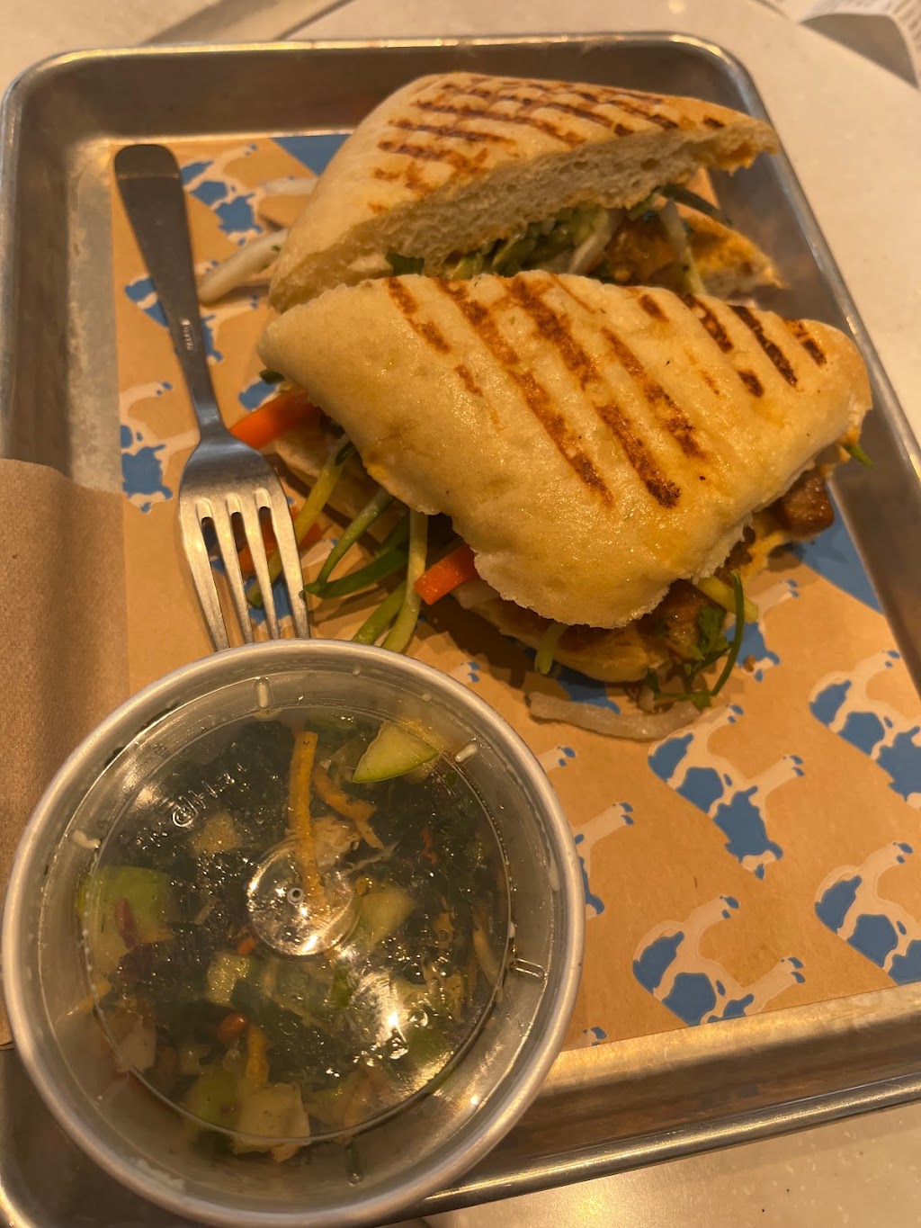 Mendocino Farms | restaurant | 1200 Smith St, Houston, TX 77002, USA | 7135958086 OR +1 713-595-8086