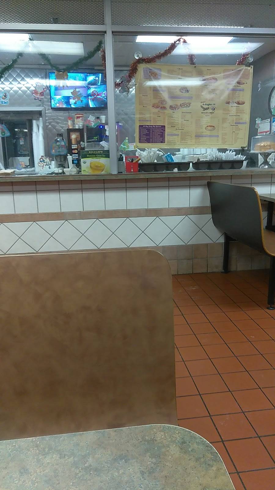 Marks A Eagles Coney Island | restaurant | 12701 Puritan Ave, Detroit, MI 48227, USA | 3133451449 OR +1 313-345-1449