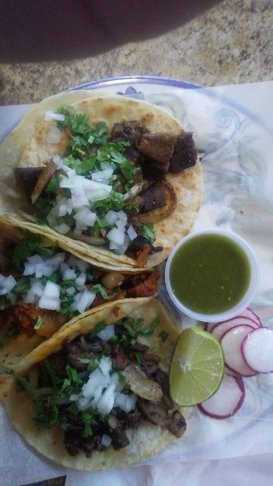 Tinas Liquor & Deli | restaurant | 4901 Annapolis Rd, Bladensburg, MD 20710, USA | 3012776698 OR +1 301-277-6698