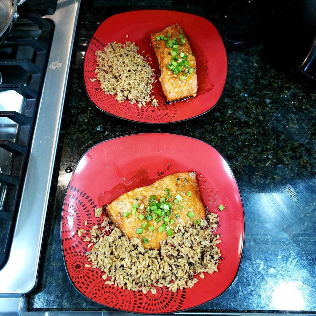 J.R.S Hideaway | meal takeaway | 29A Foodmart Rd, Roxbury, MA 02118, USA | 6172697100 OR +1 617-269-7100