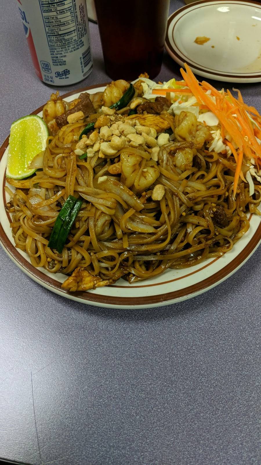 Sams Fine Food & Egg Rolls | restaurant | 3300 SW 9th St #4, Des Moines, IA 50315, USA | 5152885400 OR +1 515-288-5400