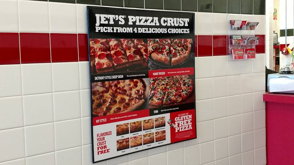 Jets Pizza | meal delivery | 2464 Lake Cir Dr, Indianapolis, IN 46268, USA | 3172289565 OR +1 317-228-9565