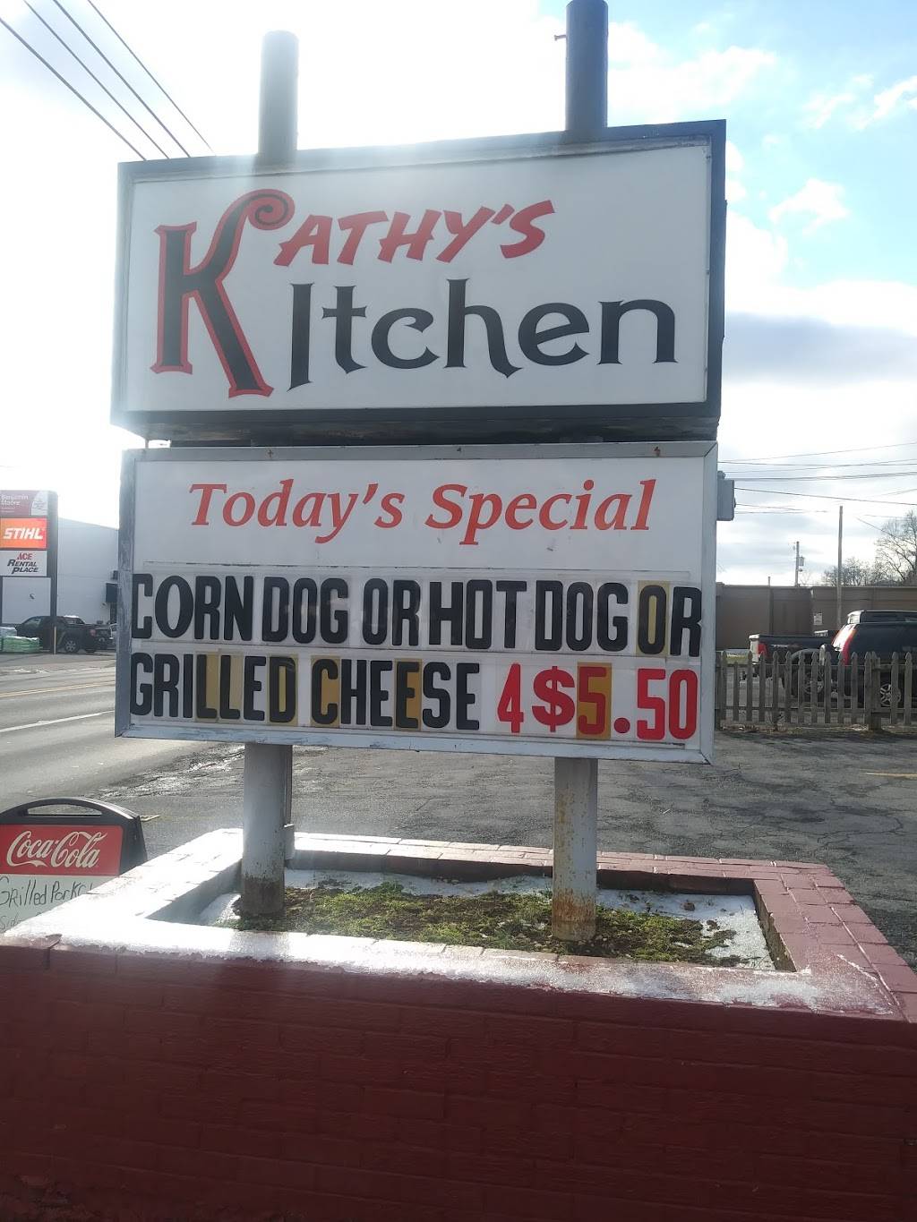 Kathys Kitchen | restaurant | 2406 Williamson Rd NE, Roanoke, VA 24012, USA | 5407955813 OR +1 540-795-5813