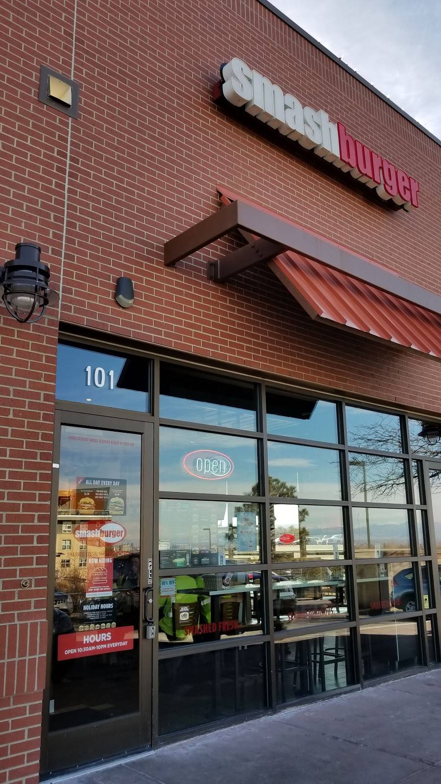 Smashburger | restaurant | 6305 E Hampden Rd #101, Denver, CO 80222, USA | 3038727296 OR +1 303-872-7296
