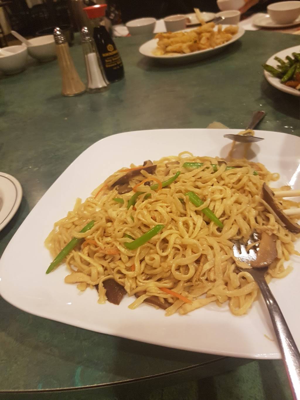 May Wah Inn Chinese Cuisine | restaurant | 1689 University Ave W, Windsor, ON N9B 1C3, Canada | 5192564755 OR +1 519-256-4755