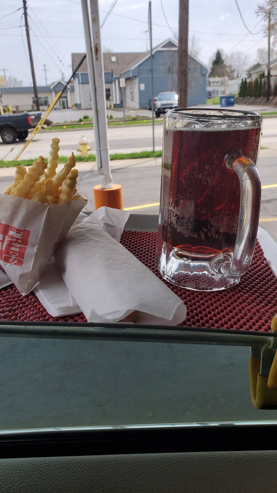 B & K Root Beer Drive In | restaurant | 2184 Manchester Rd, Akron, OH 44314, USA | 3307533674 OR +1 330-753-3674