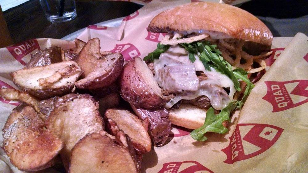 Quad AleHouse | restaurant | 868 Fifth Ave, San Diego, CA 92101, USA | 6192393339 OR +1 619-239-3339