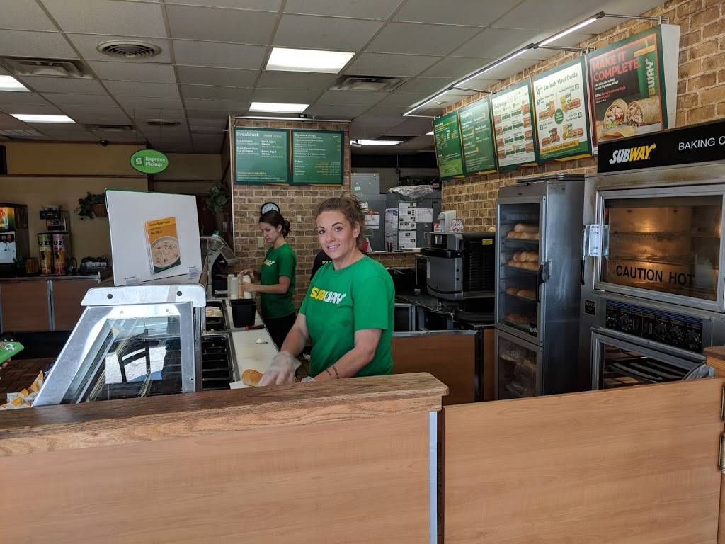 Subway | restaurant | 188 JT Connell Hwy, Newport, RI 02840, USA | 4018492118 OR +1 401-849-2118