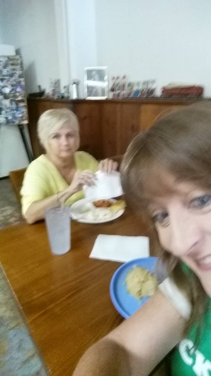 Dawns Diner | restaurant | 200 E Main St, Marmaduke, AR 72443, USA | 8707832424 OR +1 870-783-2424