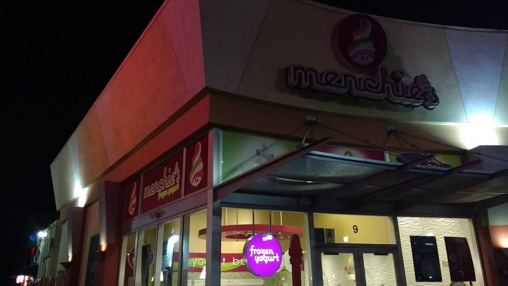 Menchies Frozen Yogurt | bakery | 9 E Main St, Alhambra, CA 91801, USA | 6262899289 OR +1 626-289-9289